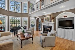 2992 Pignatelli Crescent photo 4