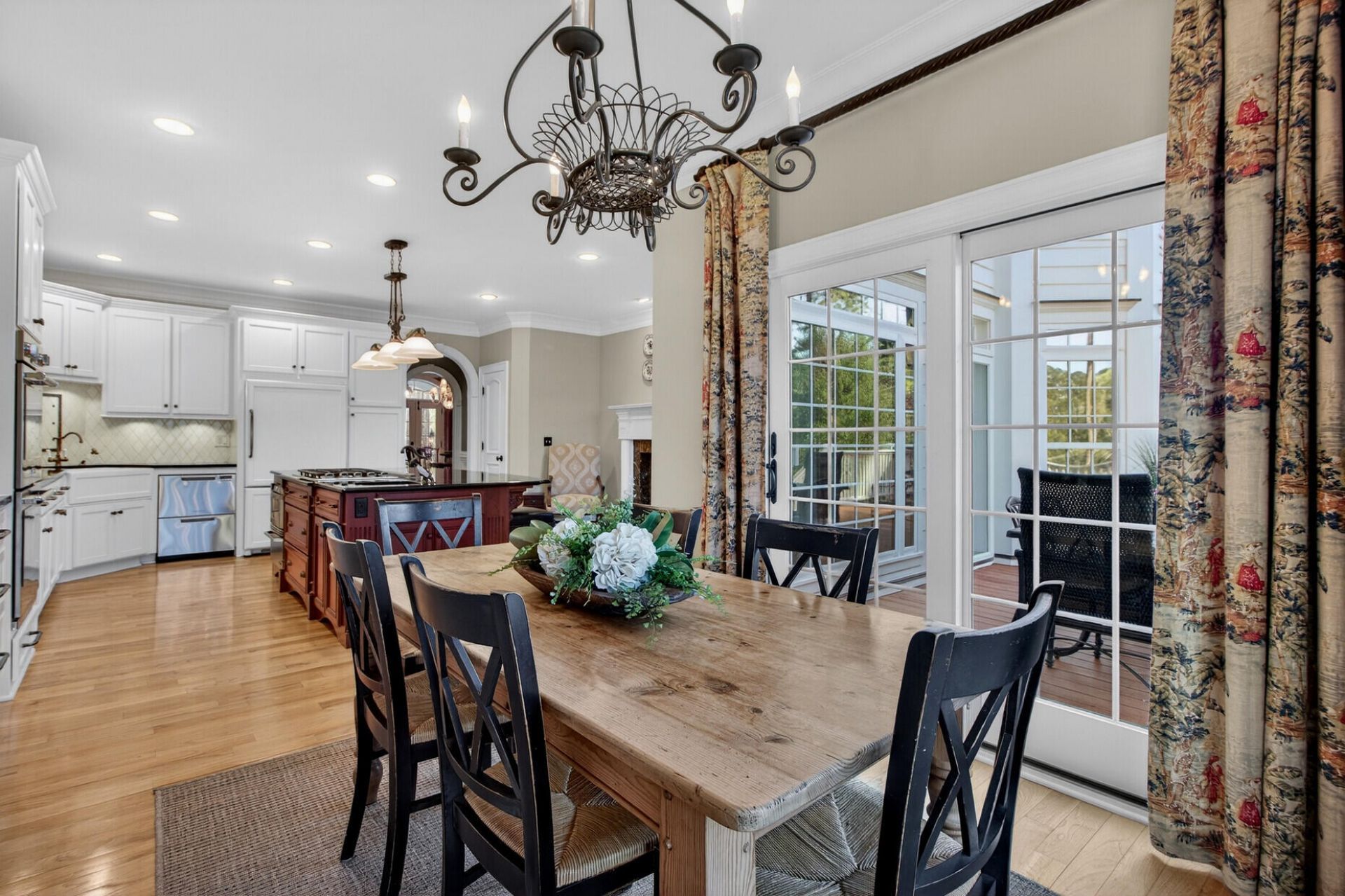 2992 Pignatelli Crescent Photo 25