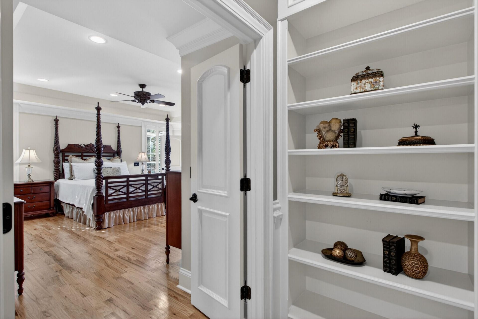 2992 Pignatelli Crescent Photo 36