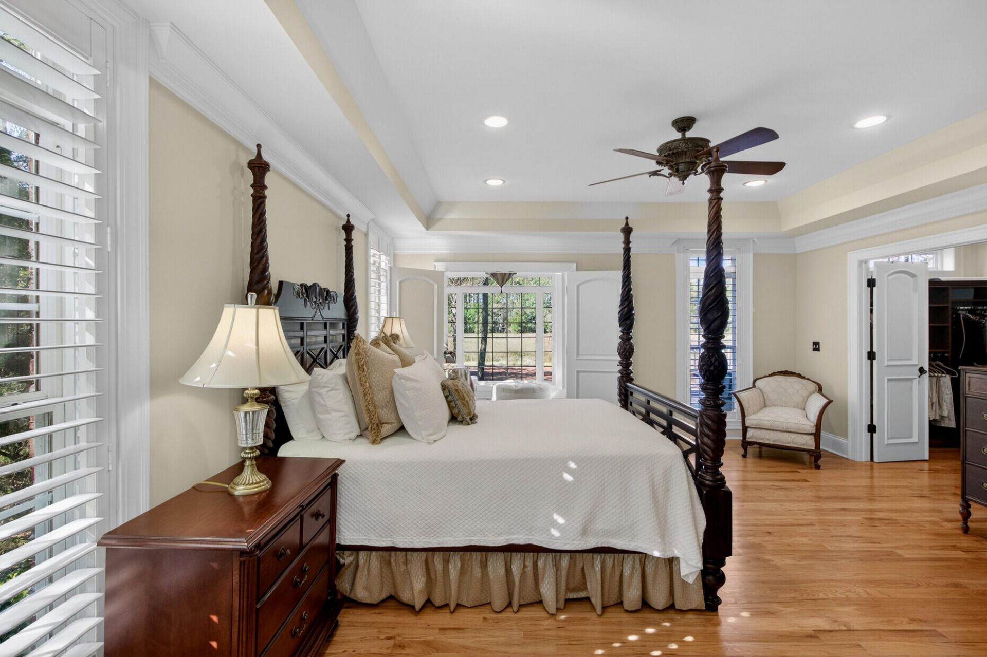 2992 Pignatelli Crescent Photo 38