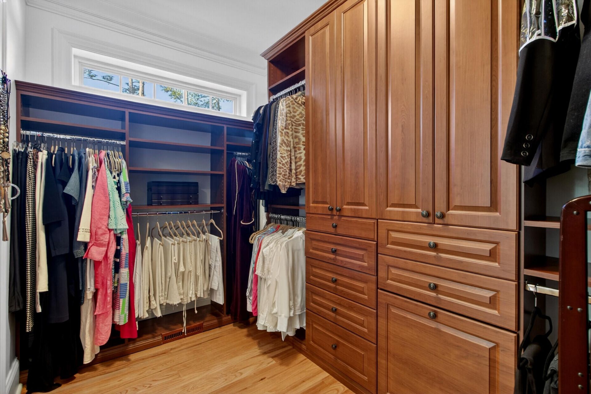 2992 Pignatelli Crescent Photo 40