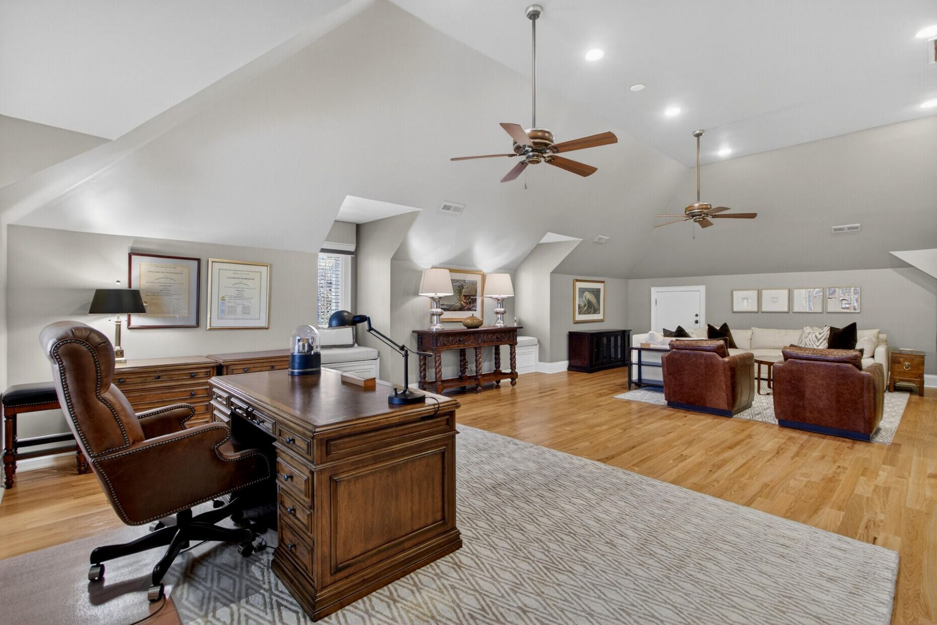 2992 Pignatelli Crescent Photo 6