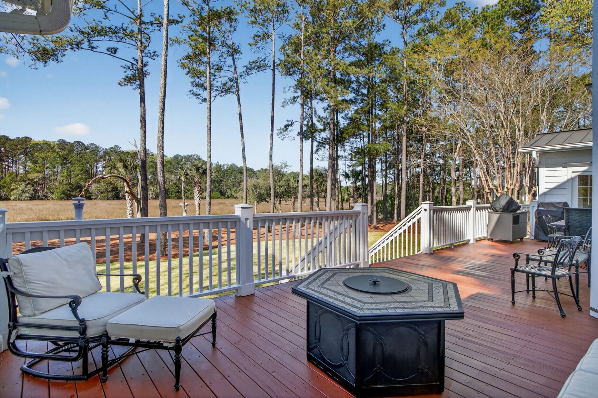 2992 Pignatelli Crescent Photo 7