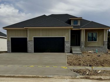 12387 Windsor Drive , Papillion, NE 68046