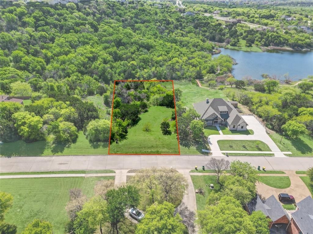2732 Wood Lake Drive, Cedar Hill, TX 75104 Main Photo
