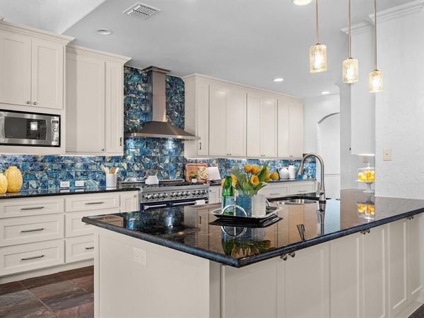 275 Fox Trot Lane, Double Oak, TX 75077