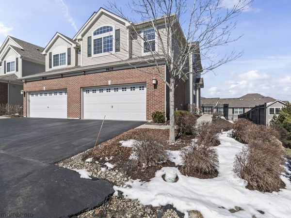 9834 Cummings Street, Huntley, IL 60142