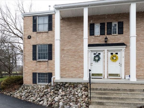 270 Buffalo Road, Unit 1, East Aurora, NY 14052