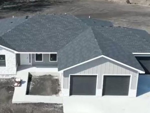 1009 George Court, Effingham, KS 66023