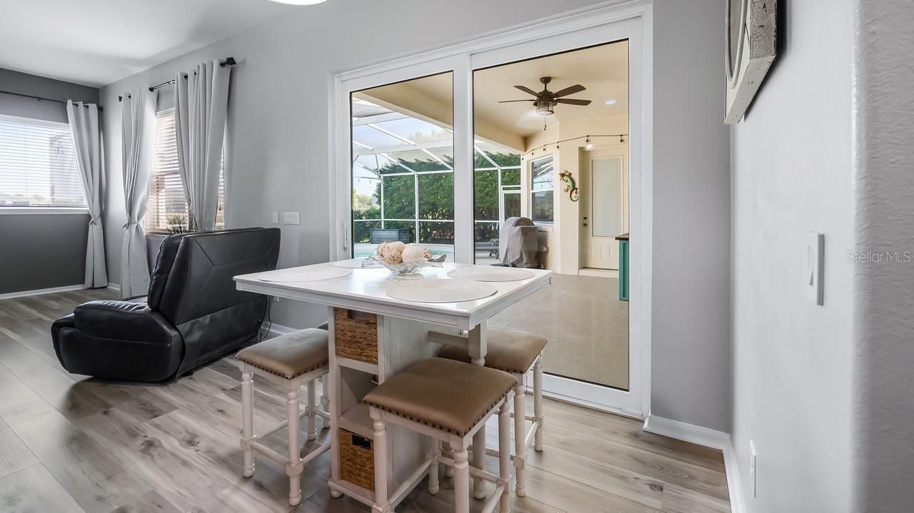 7351 Spring Mountain Lane, Yalaha, FL 34797 Photo