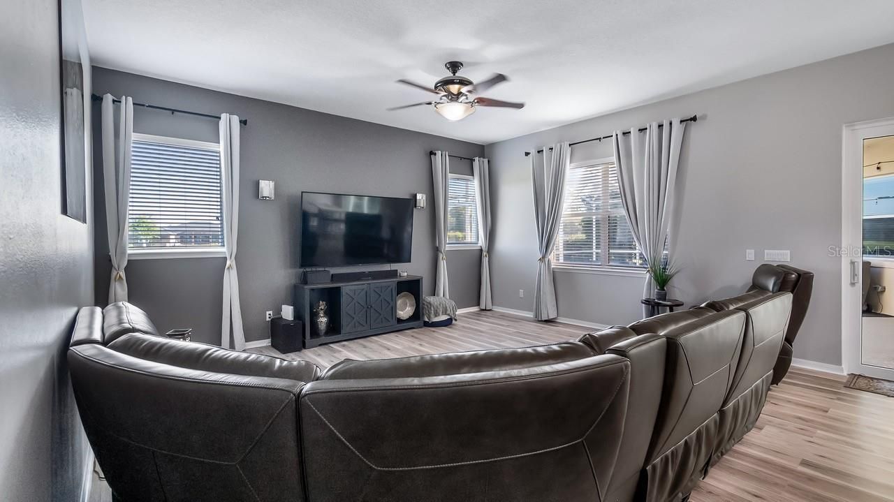 7351 Spring Mountain Lane, Yalaha, FL 34797 Photo