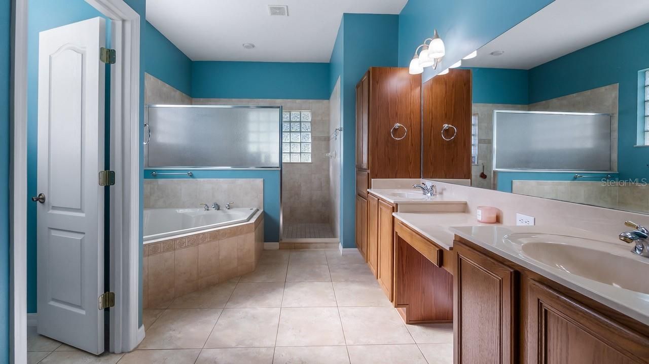 7351 Spring Mountain Lane, Yalaha, FL 34797 Photo