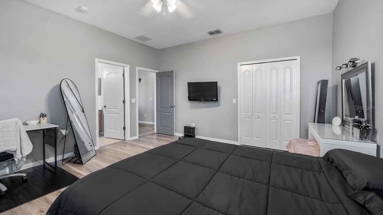 7351 Spring Mountain Lane, Yalaha, FL 34797 Photo