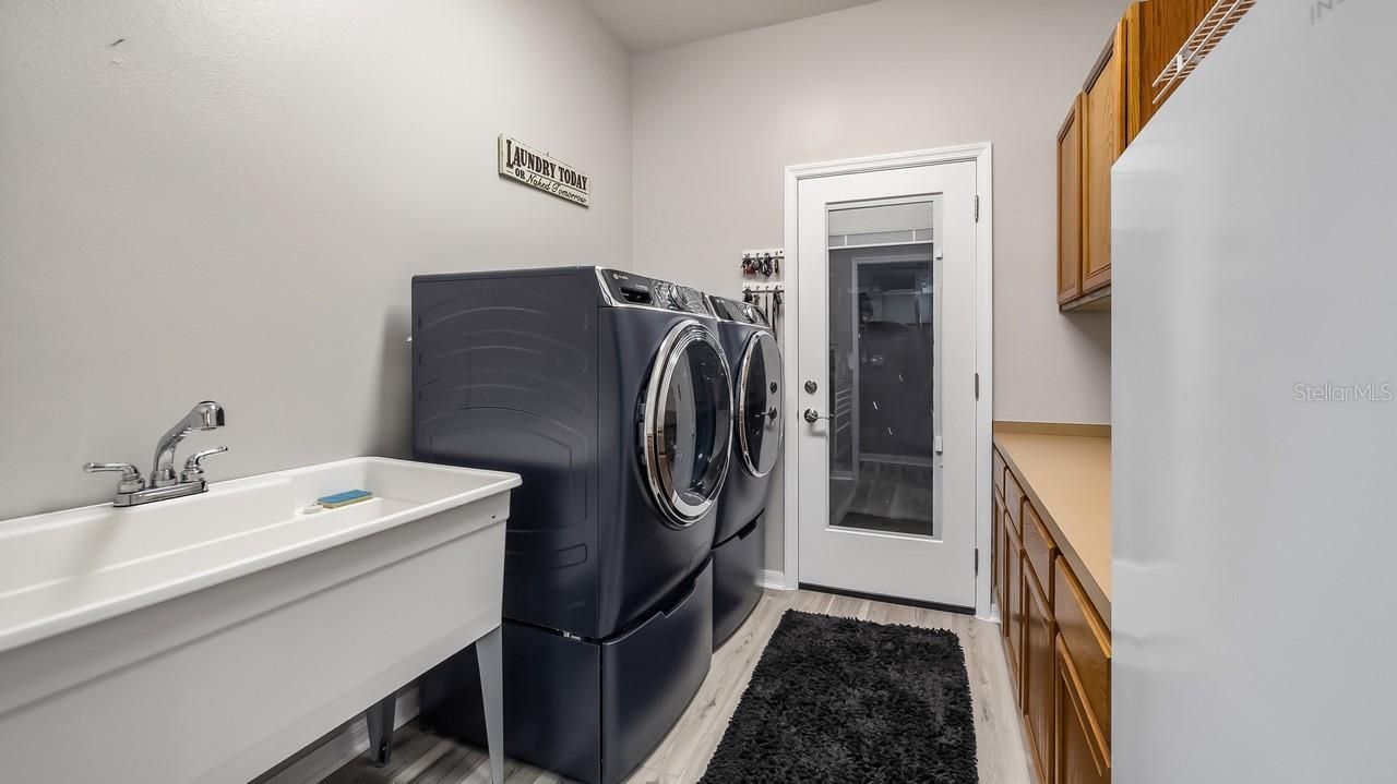 7351 Spring Mountain Lane, Yalaha, FL 34797 Photo