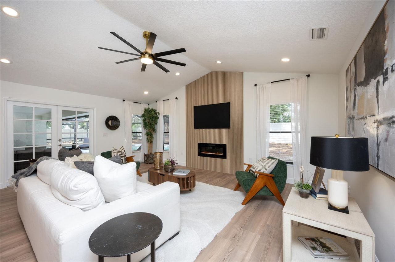 14817 Farnham Way, Tampa, FL 33624 Photo