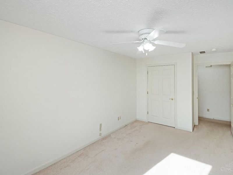 5261 N Bend, Unit 9-1, Green Township, OH 45247 Photo 15