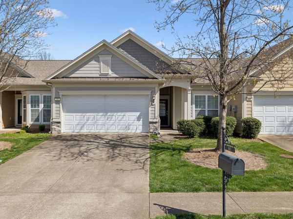 303 Blockade Ln, Mount Juliet, TN 37122