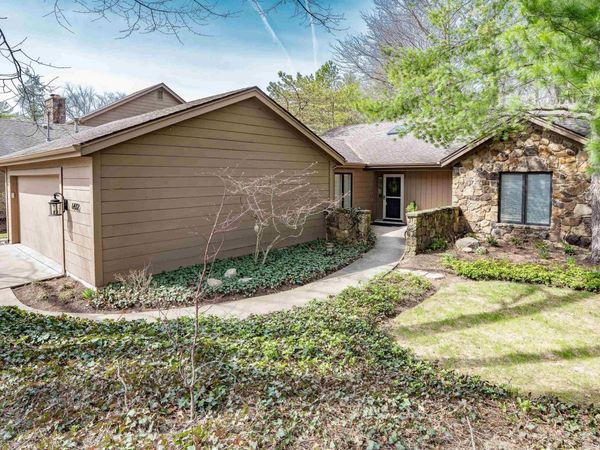 6432 E Canal Pointe Lane, Fort Wayne, IN 46804