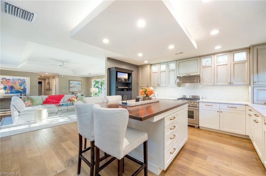 1225 Sandpiper St, Naples, FL 34102 Photo