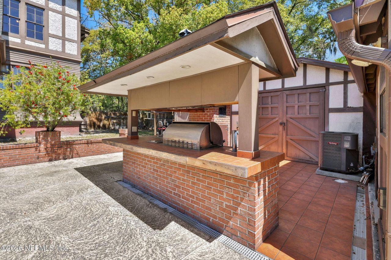 2160 Oak Street, Jacksonville, FL 32204 Photo