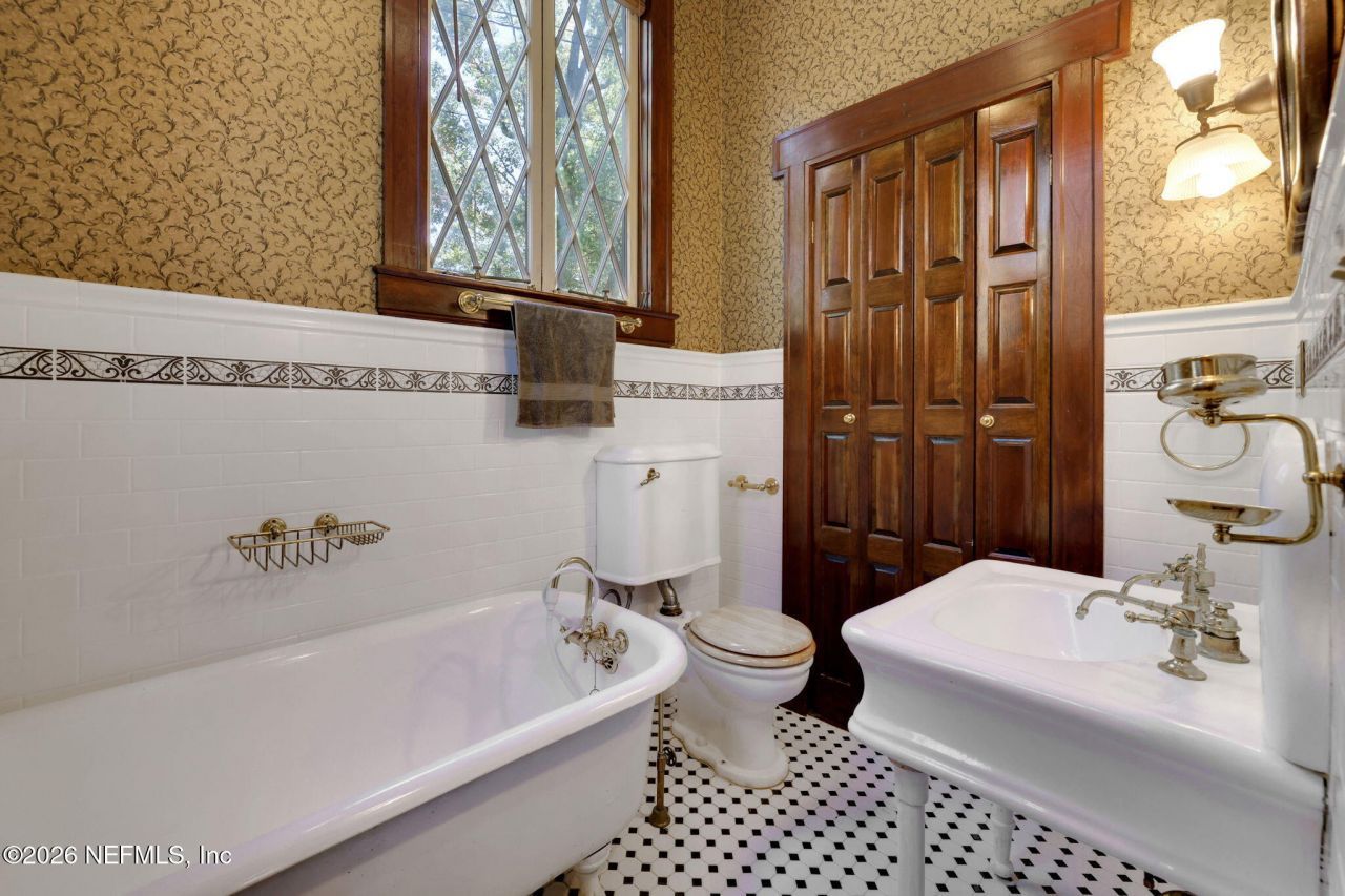 2160 Oak Street, Jacksonville, FL 32204 Photo