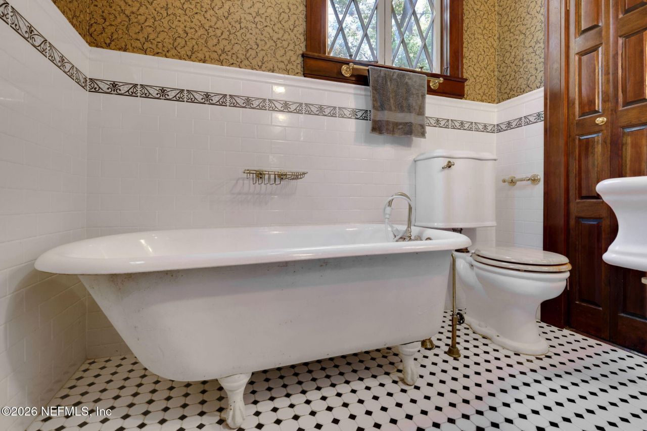 2160 Oak Street, Jacksonville, FL 32204 Photo