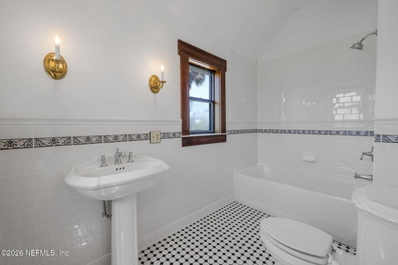 2160 Oak Street, Jacksonville, FL 32204 Photo