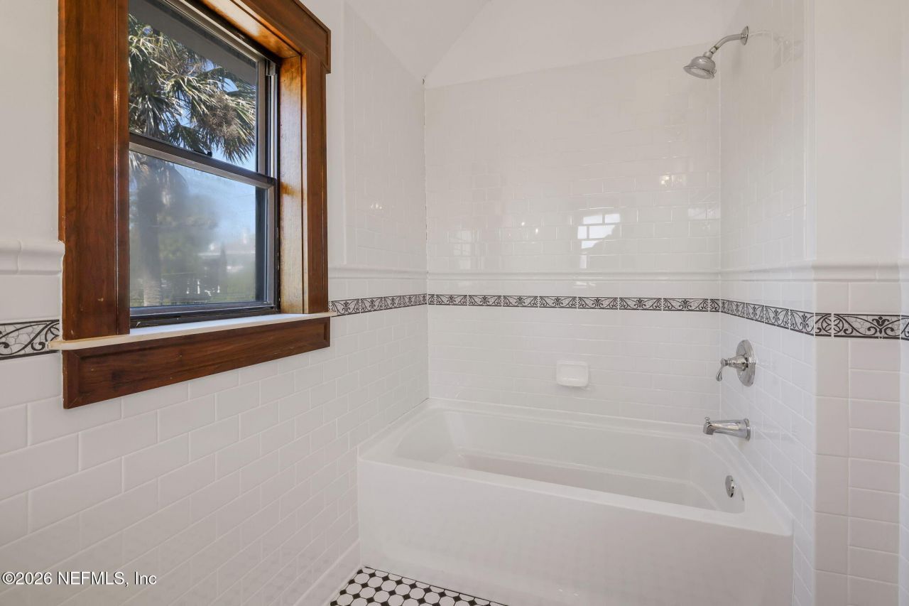 2160 Oak Street, Jacksonville, FL 32204 Photo