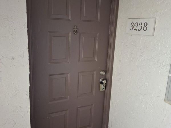 3238 Coral Lake Lane, Coral Springs, FL 33065