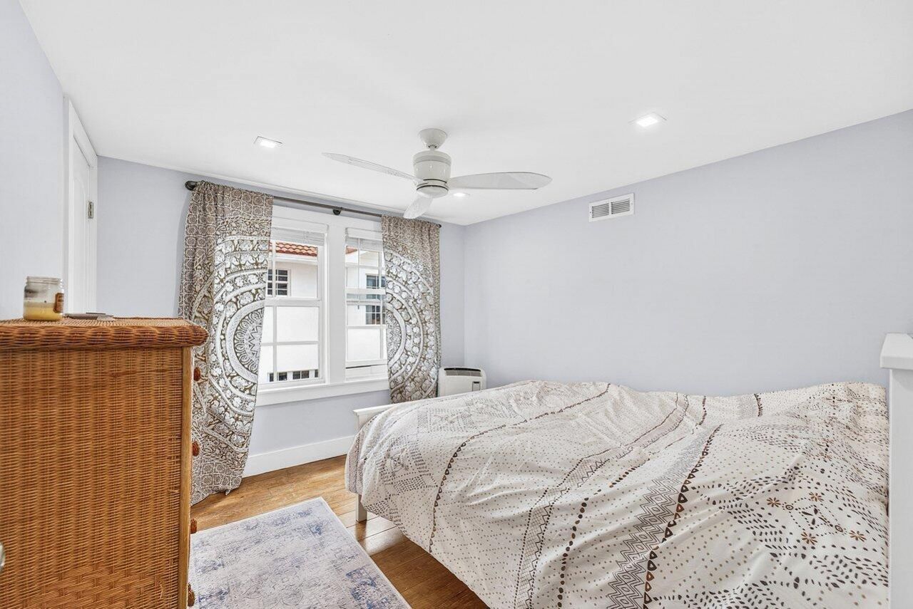 321 SW 1st Avenue, Boynton Beach, FL 33435 Photo