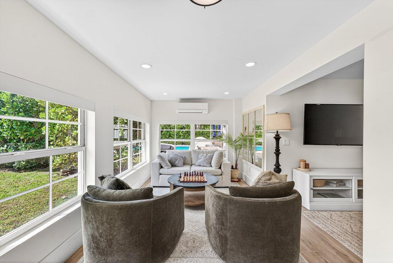 321 SW 1st Avenue, Boynton Beach, FL 33435 Photo