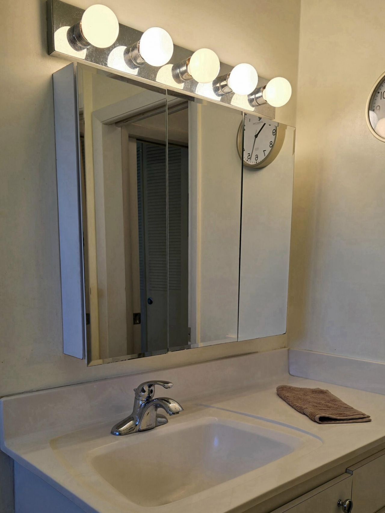2800 Ashley Drive E, Unit B, West Palm Beach, FL 33415 Photo