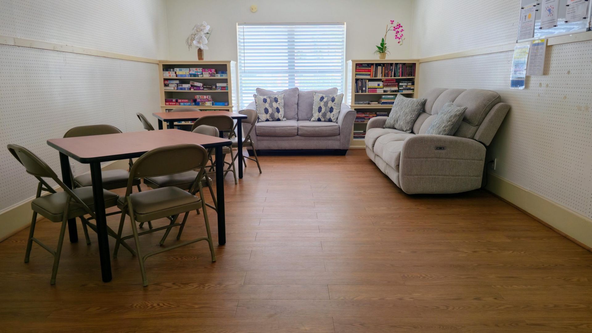 2800 Ashley Drive E, Unit B, West Palm Beach, FL 33415 Photo