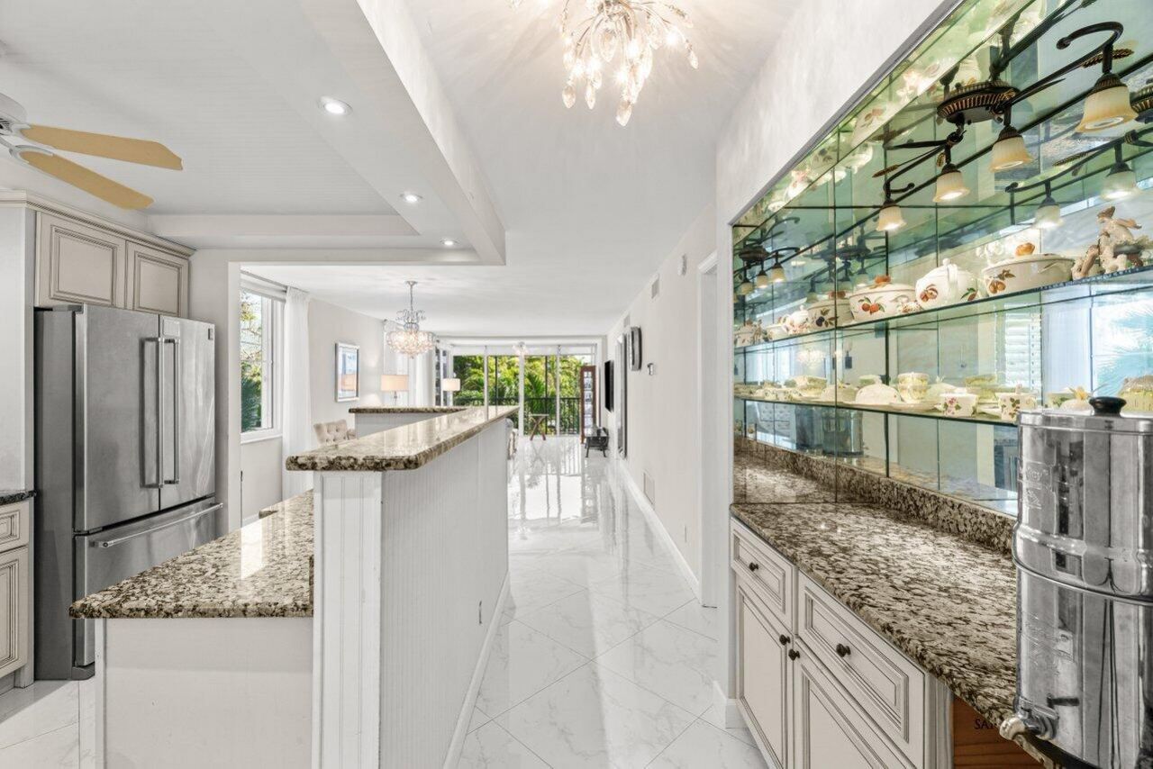 2010 S Federal Highway, Unit 201, Boynton Beach, FL 33435 Photo