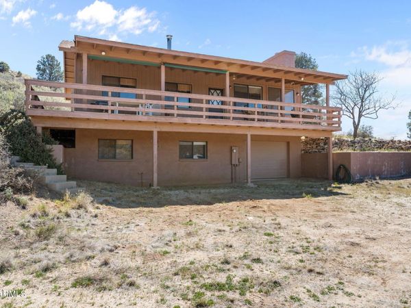 17839 S PINON Lane, Peeples Valley, AZ 86332