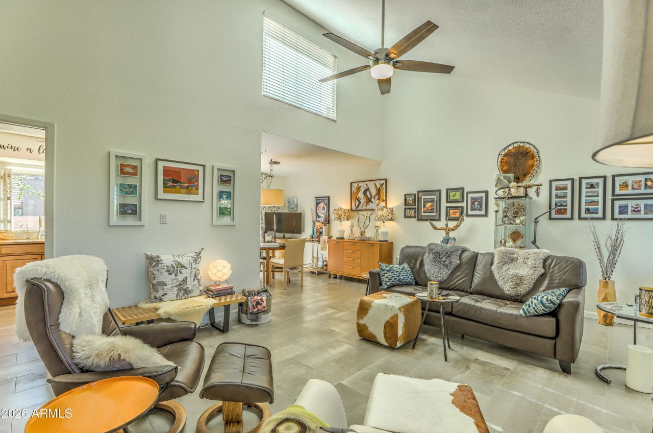 7425 N VIA CAMELLO DEL NORTE Scottsdale, AZ 85258