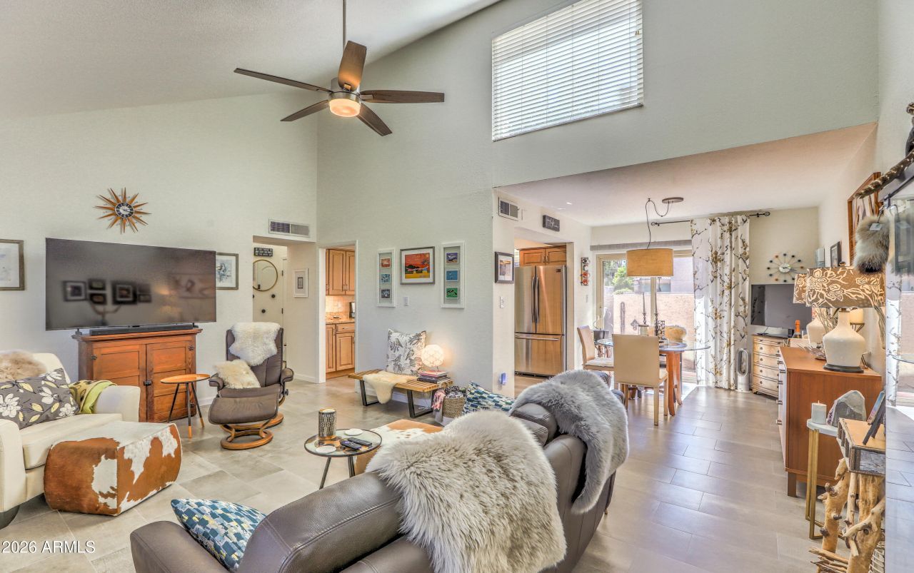 7425 N VIA CAMELLO DEL NORTE Scottsdale, AZ 85258