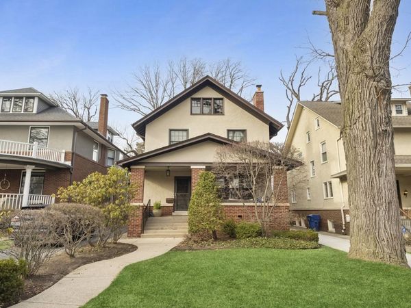 729 Lincoln Street , Evanston, IL 60201