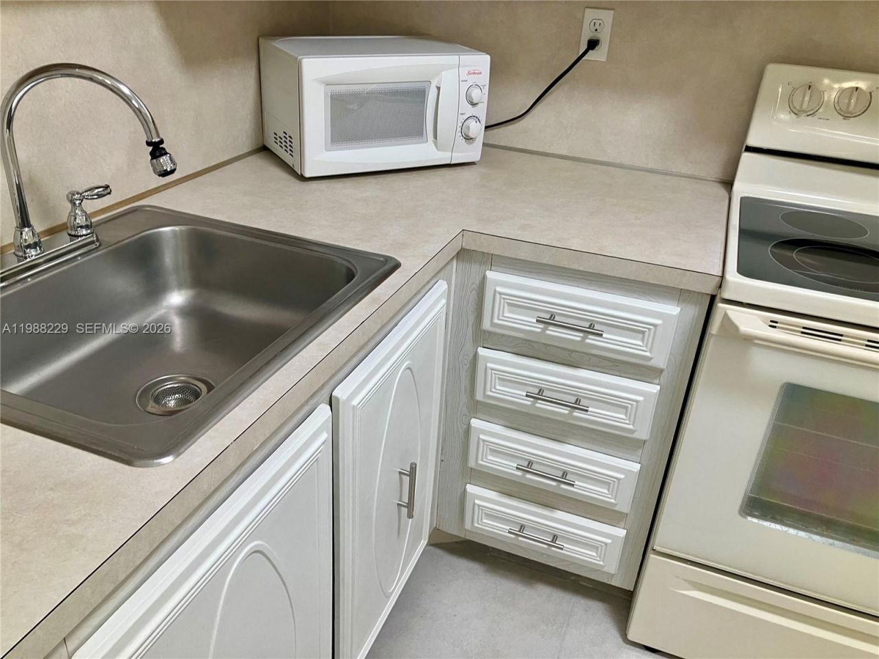 5681 SW 2nd Ct , Unit 105, Margate, FL 33068 Photo