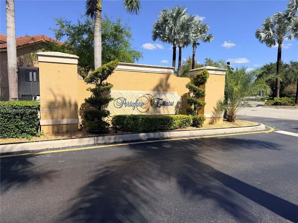 4110 NE 22nd Ct, Homestead, FL 33033