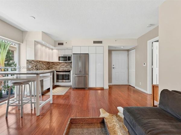 630 85th St, Unit 104, Miami Beach, FL 33141