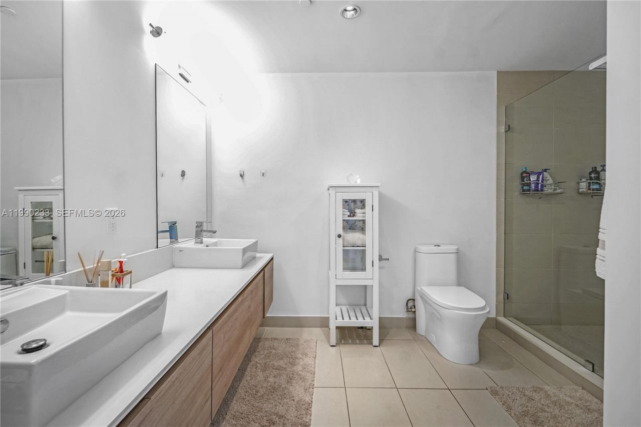 10201 E Bay Harbour, Unit 601, Bay Harbor Islands, FL 33154 Photo