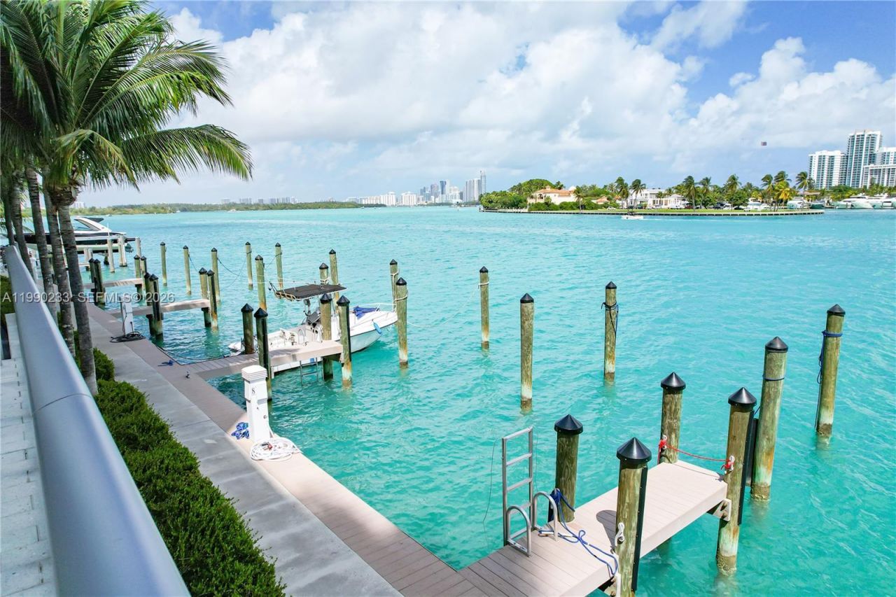 10201 E Bay Harbour, Unit 601, Bay Harbor Islands, FL 33154 Photo