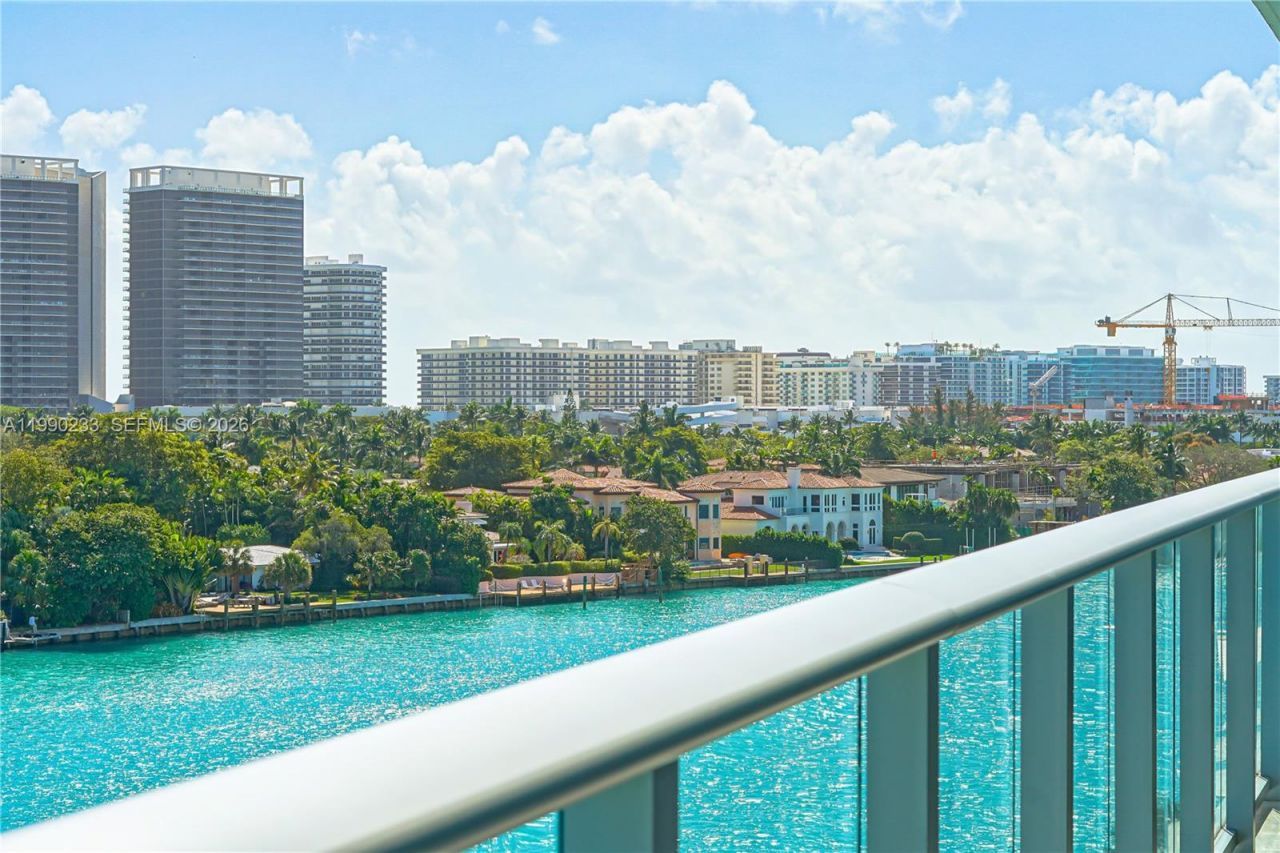 10201 E Bay Harbour, Unit 601, Bay Harbor Islands, FL 33154 Photo