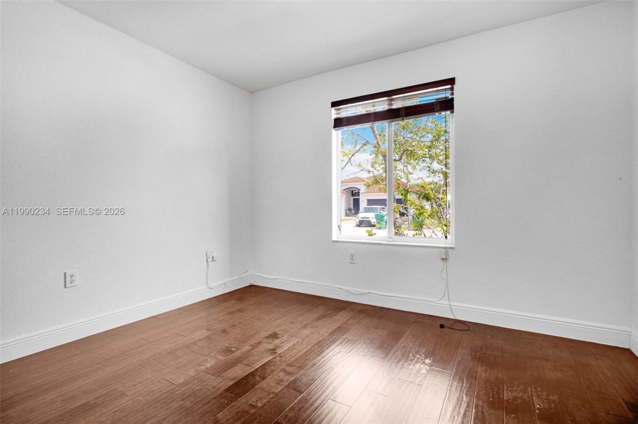 9264 SW 209th Ter, Cutler Bay, FL 33189 Photo