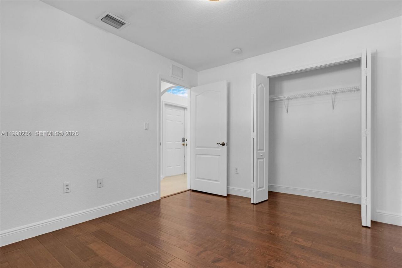 9264 SW 209th Ter, Cutler Bay, FL 33189 Photo