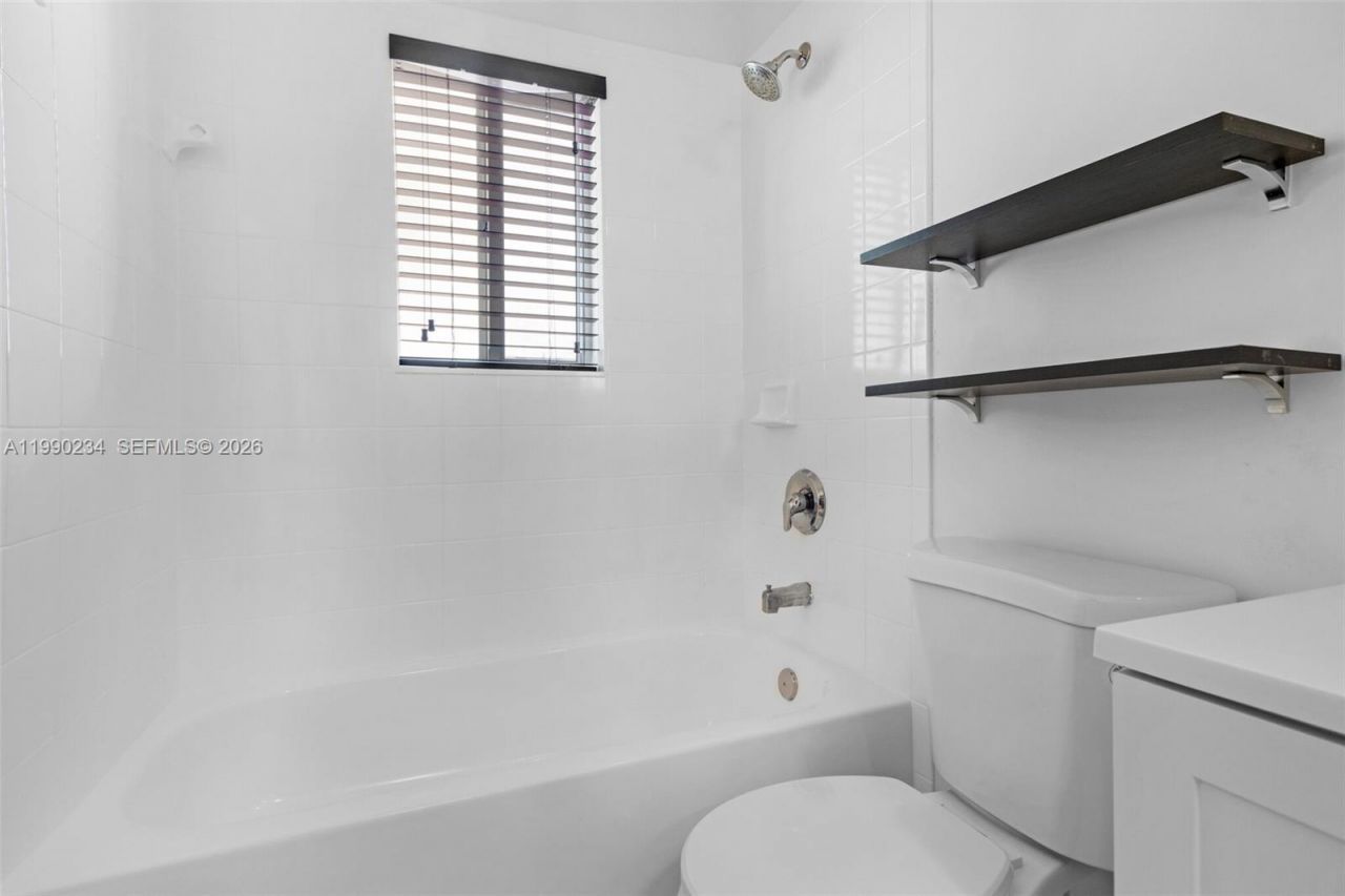 9264 SW 209th Ter, Cutler Bay, FL 33189 Photo