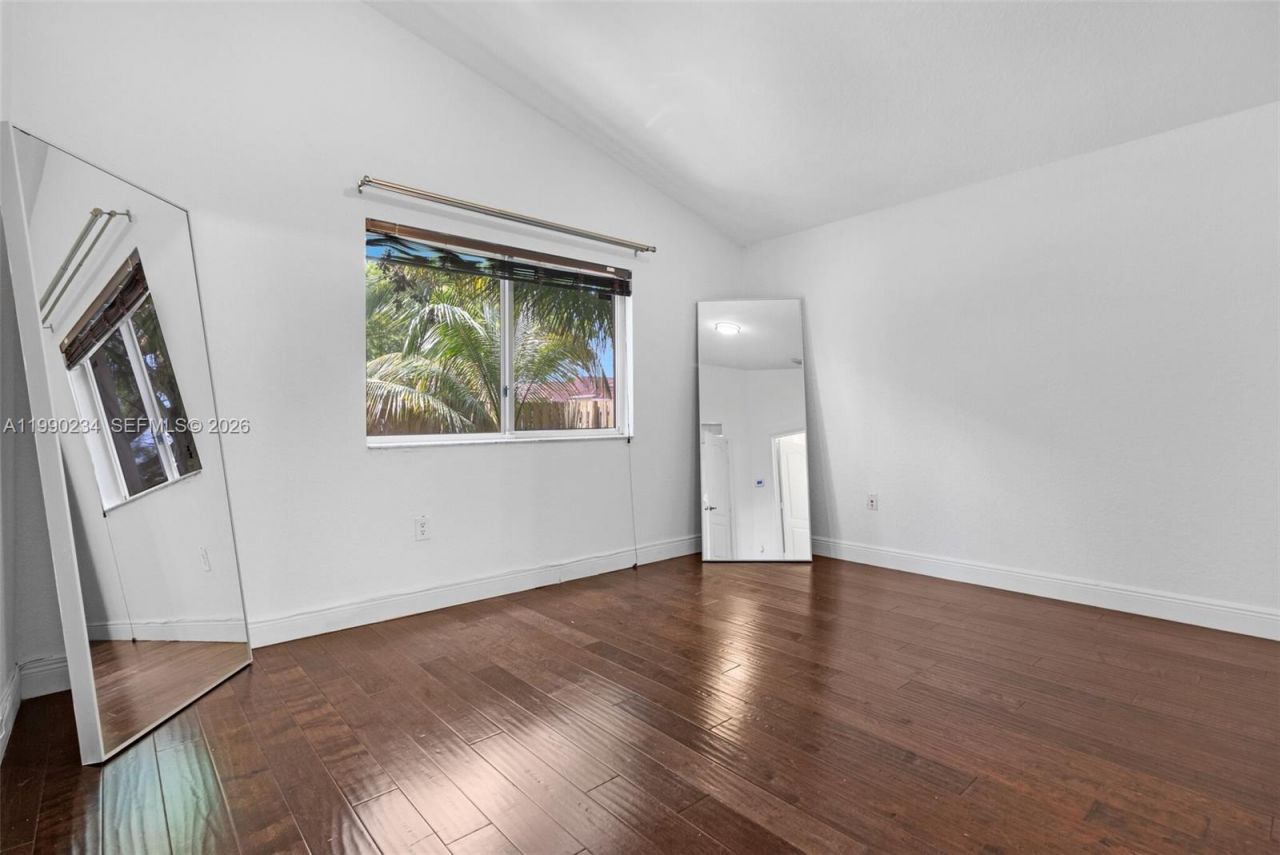 9264 SW 209th Ter, Cutler Bay, FL 33189 Photo