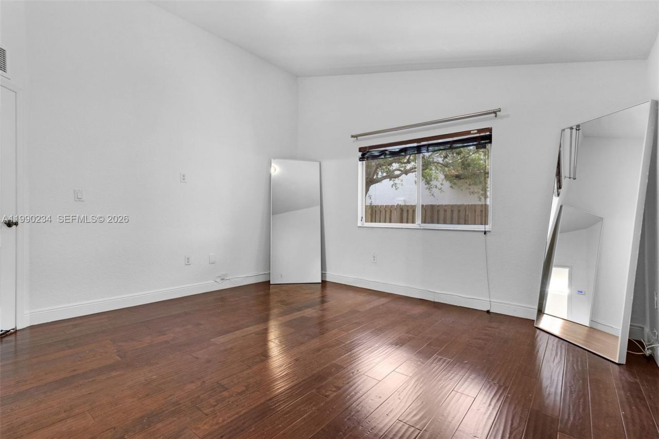 9264 SW 209th Ter, Cutler Bay, FL 33189 Photo