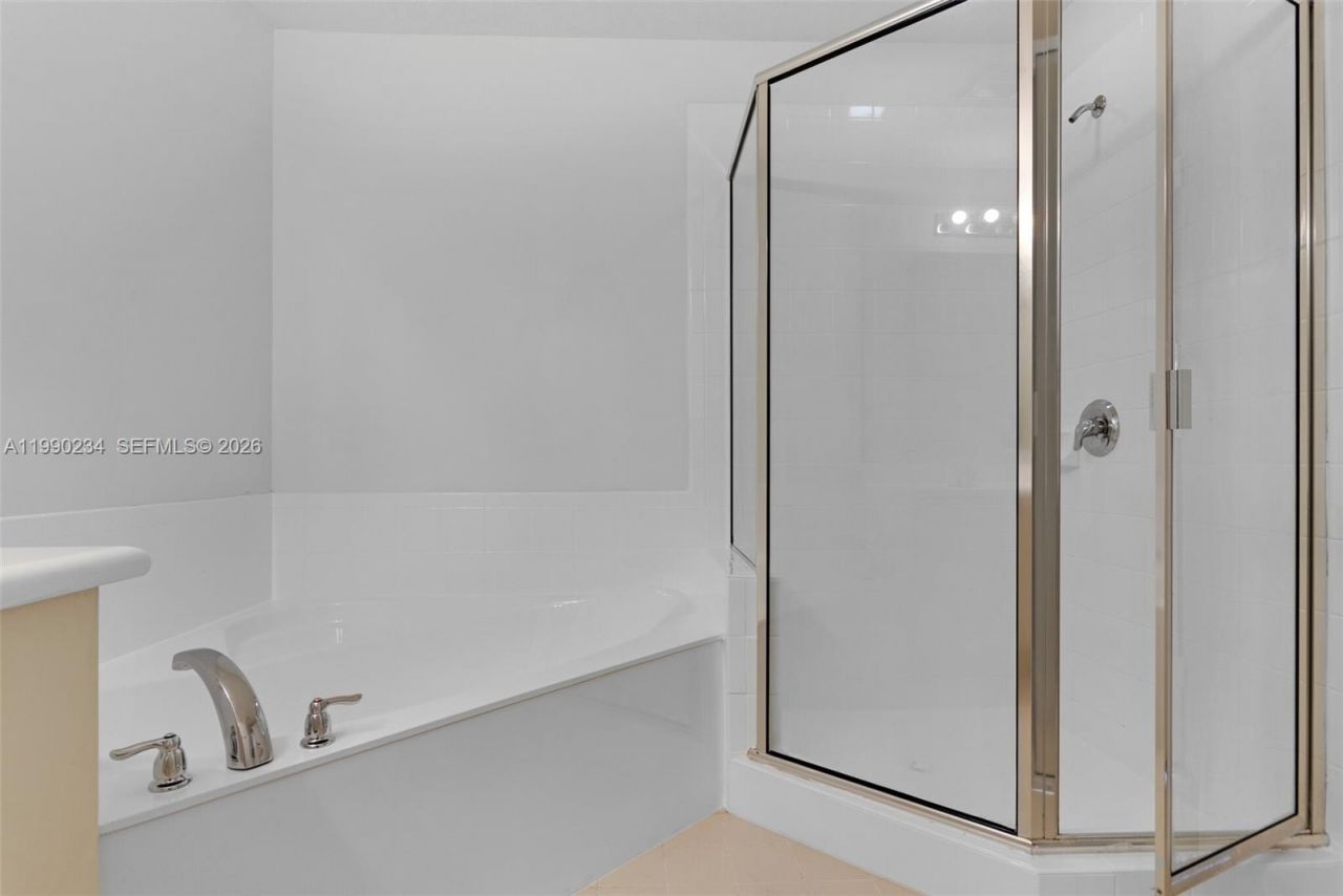 9264 SW 209th Ter, Cutler Bay, FL 33189 Photo